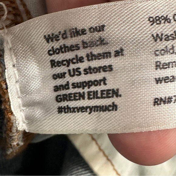 Eileen Fisher jeans, size 6, cotton/spandex, medium blue - Picture 5 of 9